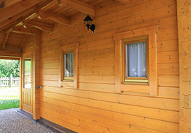 Hela året hus av trä